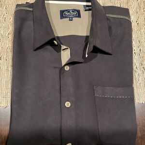 Nat Nast Men's Black Button Down Shirt with Tan Trim
100% silk